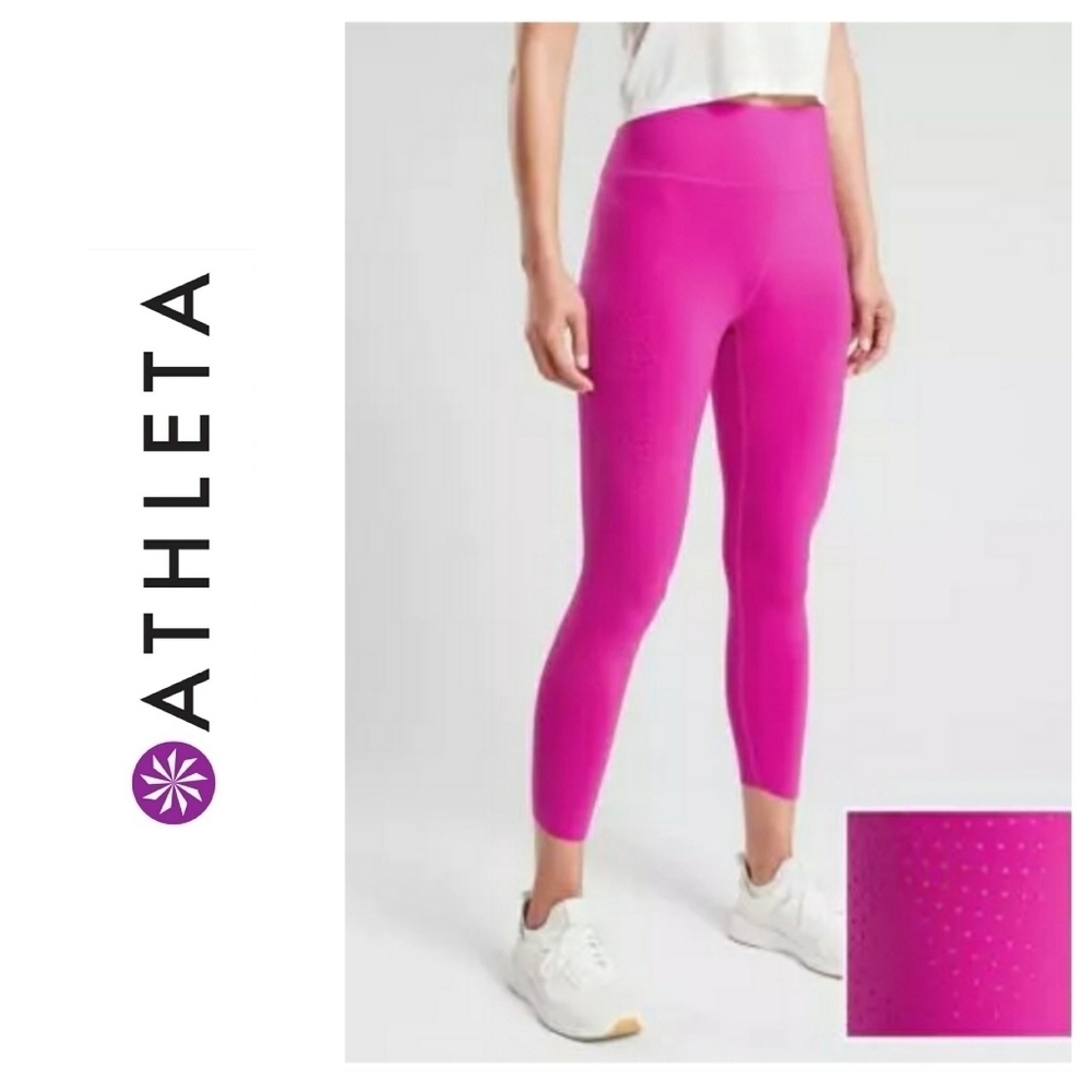 Athleta Velocity Laser Cut Capris - XXS